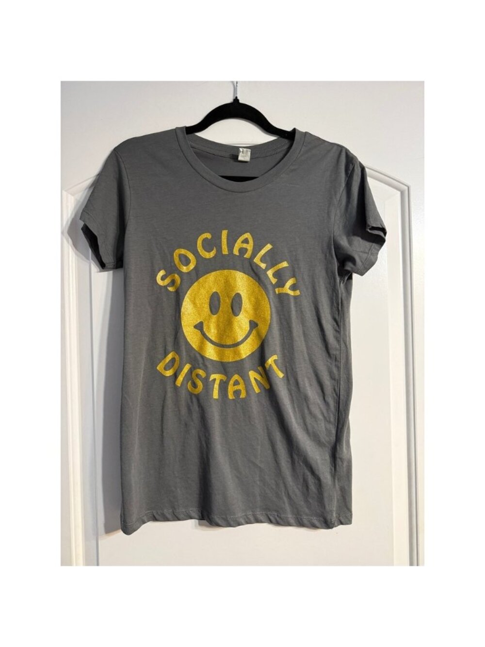 Alternative Graphic Tee Medium Grey Socially Distant Smiley Face Soft Girl